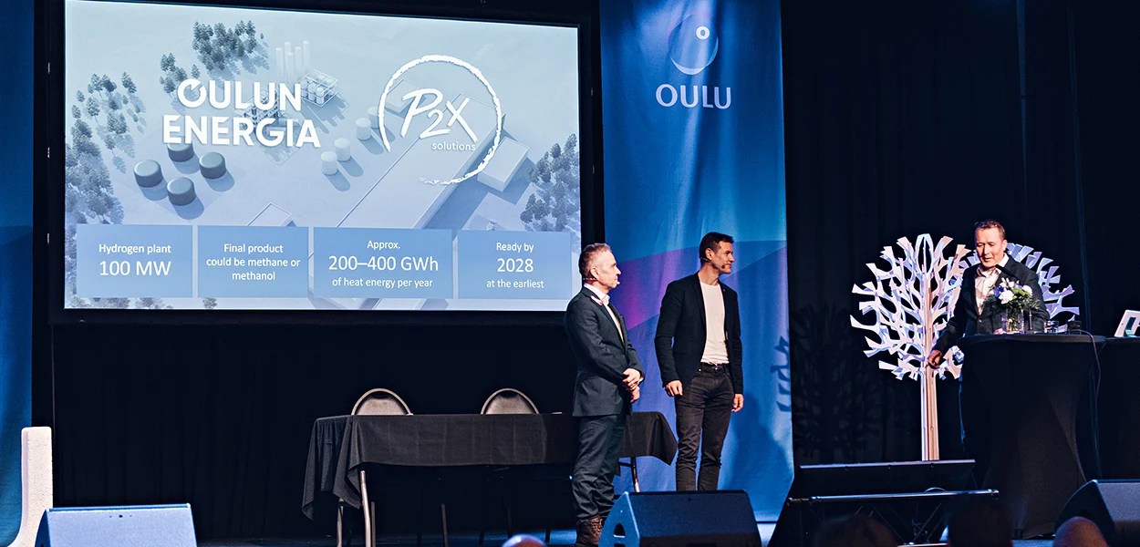 Arto Sutinen, CEO of Oulun Energia, and Herkko Plit, CEO of P2X Solution, announced the plans of building a hydrogen plant in Oulu at the Northern Power business event held on February 14, 2024. Picture: Henri Luoma Photography
