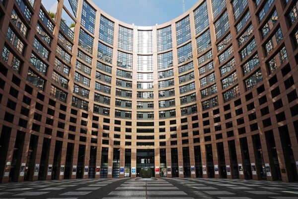Fot. european-parliament-1265254_1280 pixabay