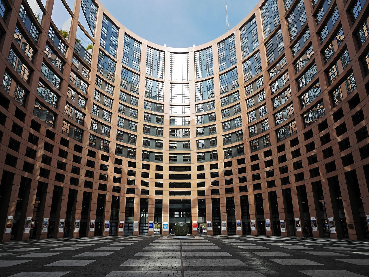 Fot. european-parliament-1265254_1280 pixabay