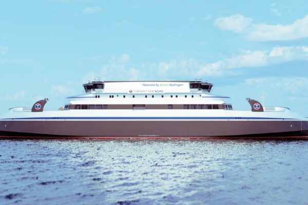 Fot. Graphical rendering of the newbuilding RoPax (courtesy Norwegian Ship Design). The new ferries will be about 120 m long with capacity for 120 cars and 599 passengers. They will serve a close to 100 km open ocean crossing above the Arctic Circle that is considered Norway’s most challenging ferry crossing