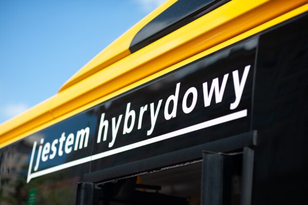 Autobus hybrydowy, fot. Zarząd Transportu Miejskiego w Warszawie